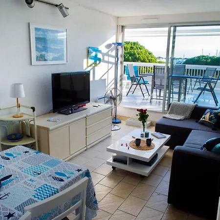 La Fregate*vue Port*parking* * Le Grau-du-Roi